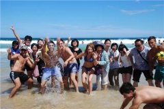 报名新西兰游学团免费送汉普森英语课程